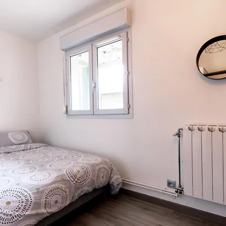 Quarto em Acomodações Particulares Lyon *
